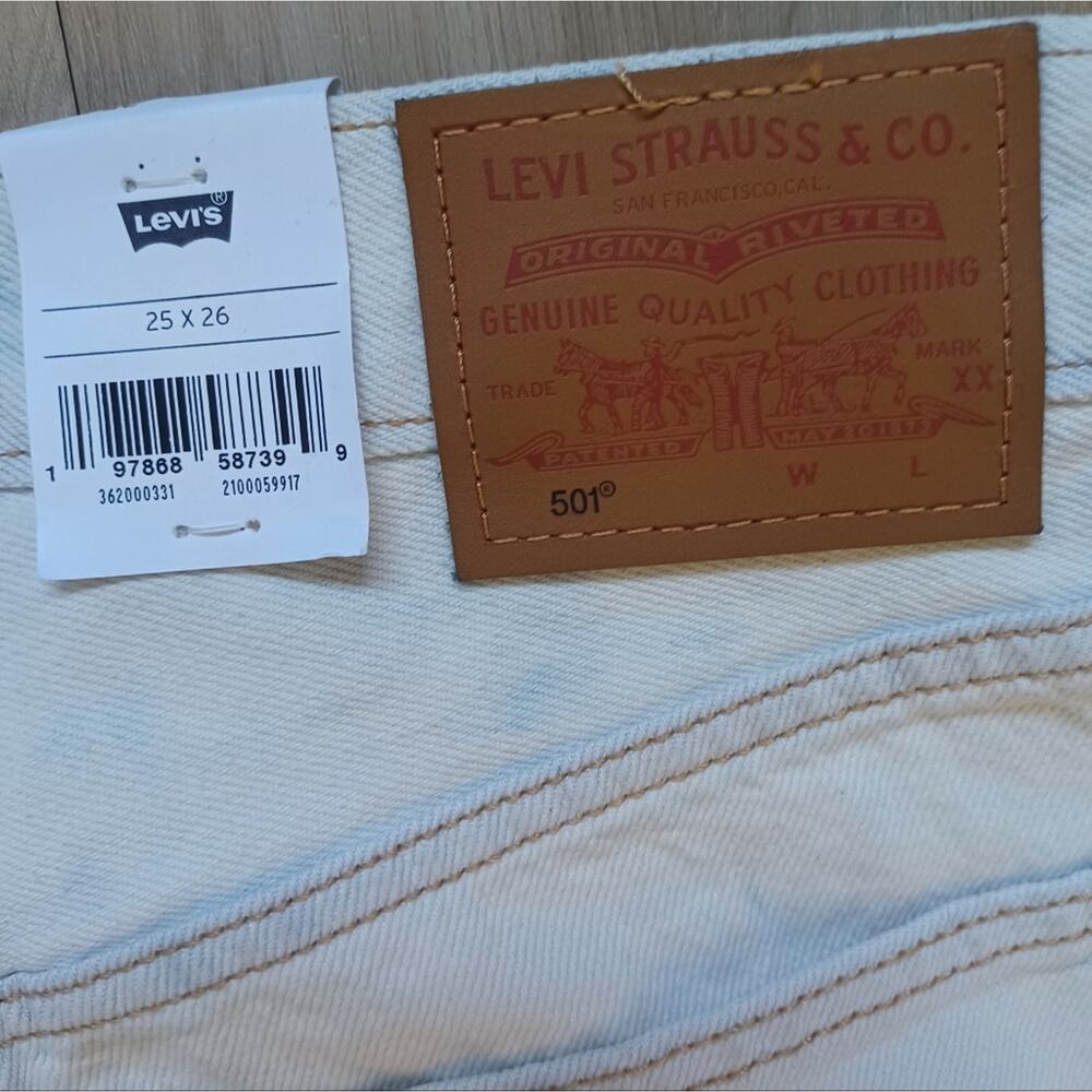 NWT Levi's 501 Original Cropped Jeans Acid Blue Splash Light Wash 25x26 RARE - Picture 3 of 13